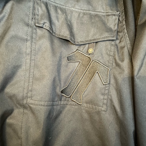 Technine Snowboard Jacket - Picture 4 of 4